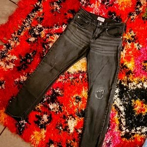 2 pairs of size 10 reg levis denizen distressed jeans. NWOT